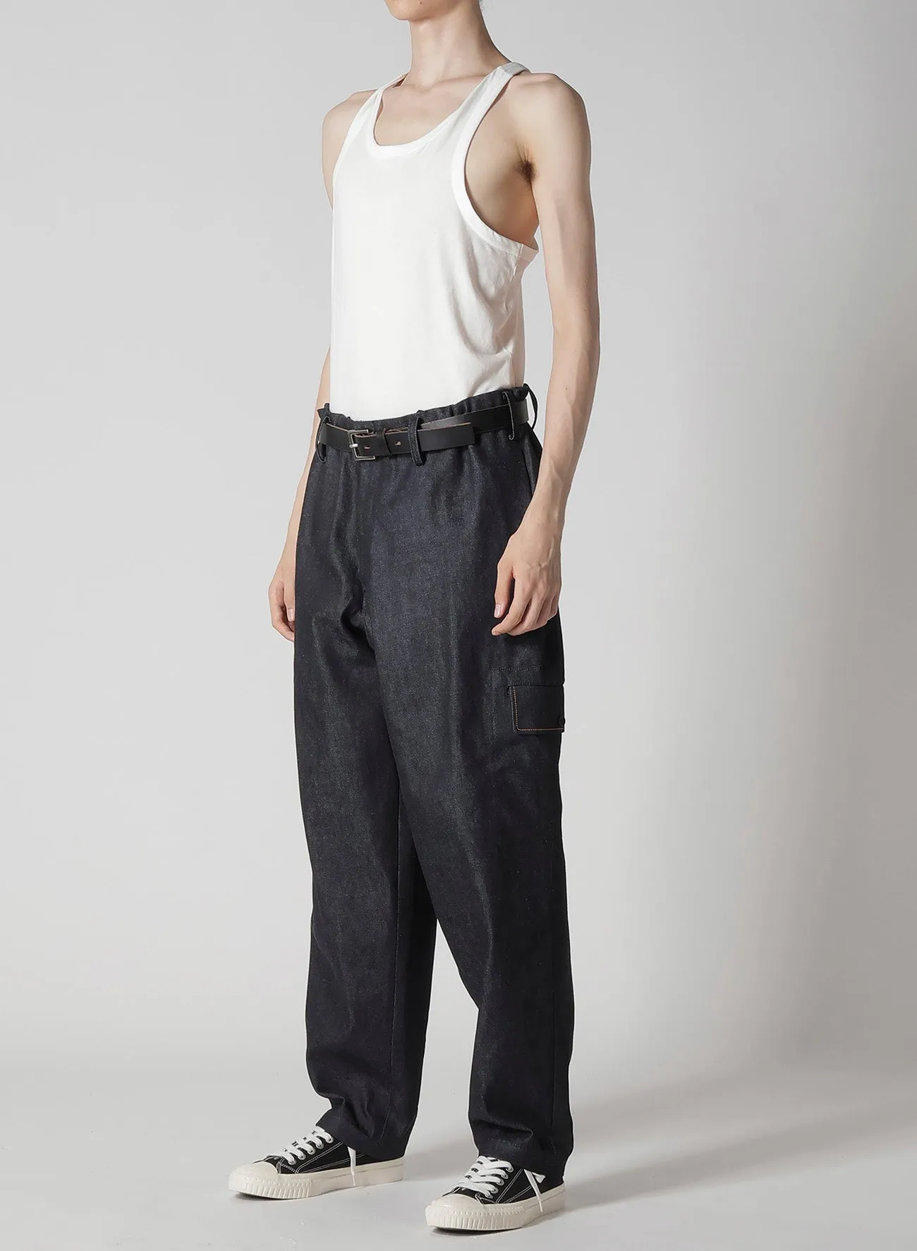 13oz UNEVEN YARN DENIM TUCK PANTS WITH COLOR COMBI STITCH