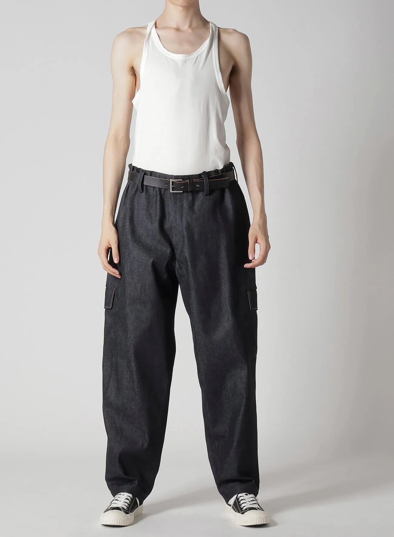 13oz UNEVEN YARN DENIM TUCK PANTS WITH COLOR COMBI STITCH