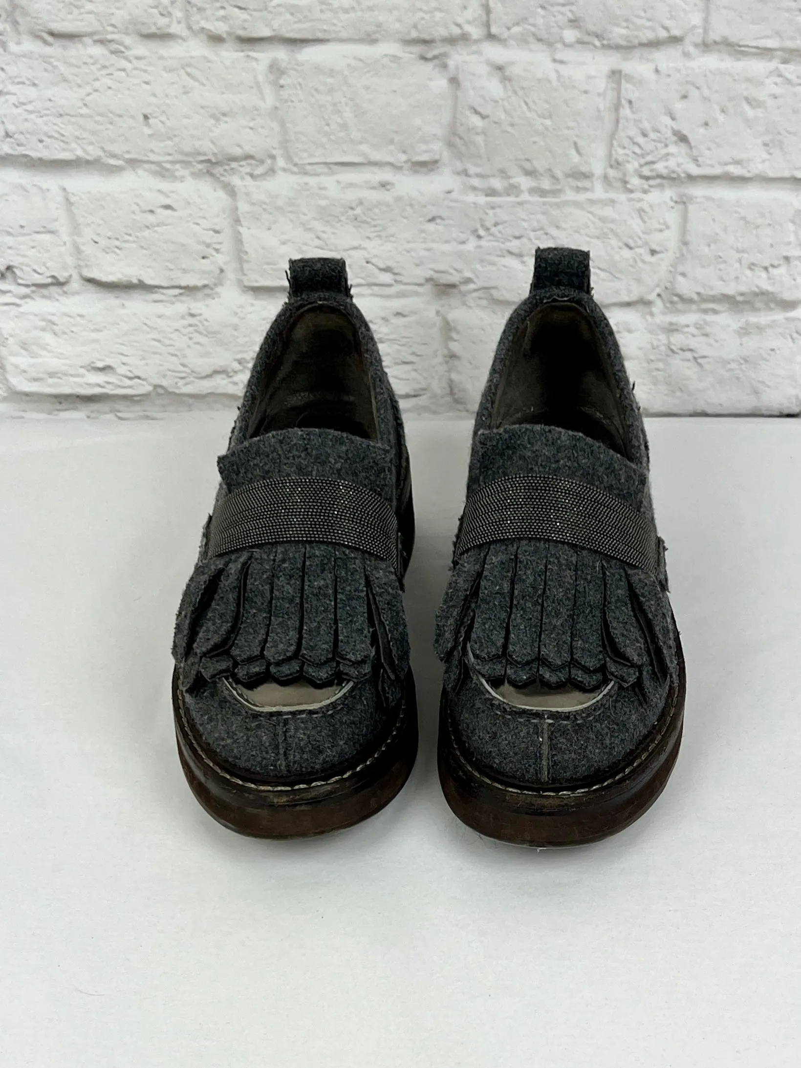 BRUNELLO CUCINELLI Beaded Strap Textured Loafers In Grey