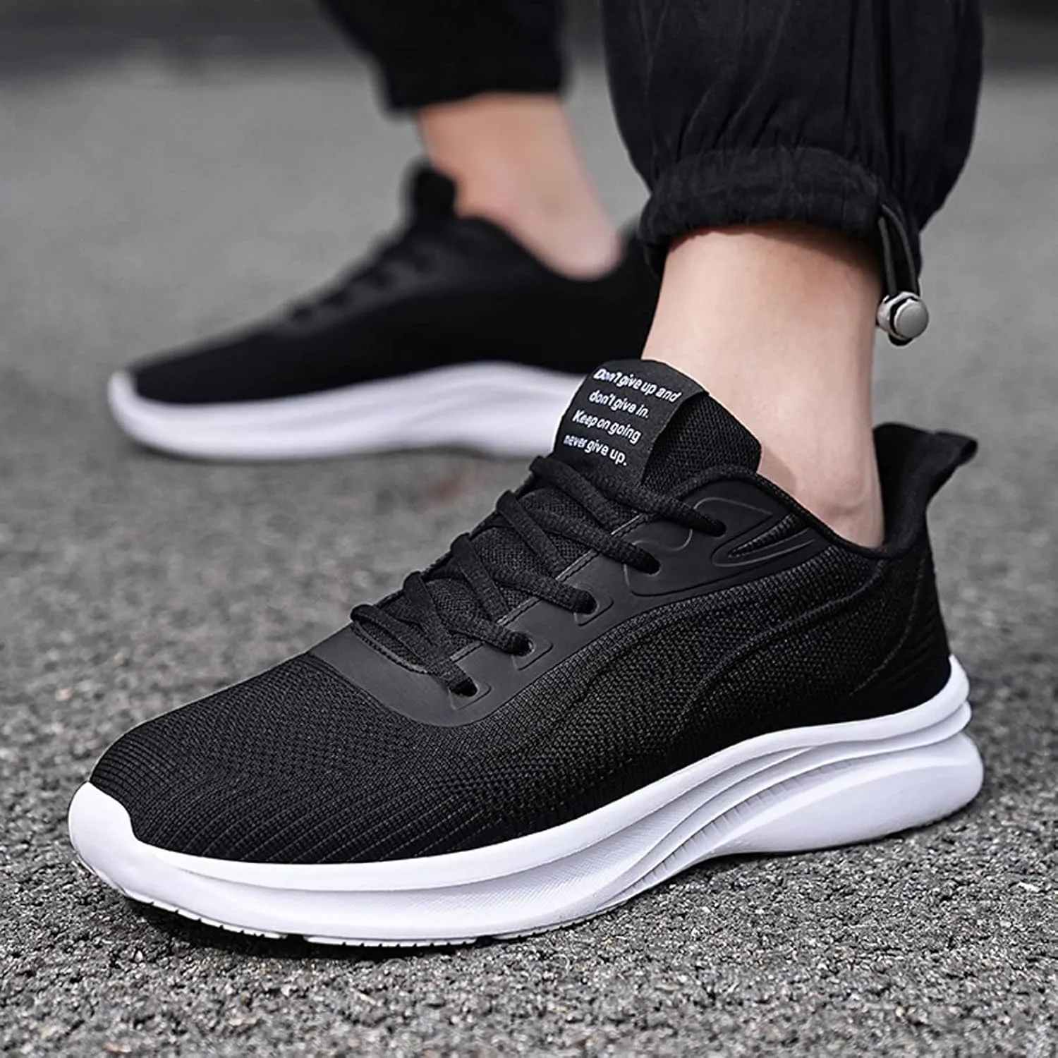 Men's Lightweight Non Slip Barefoot Shoes Outdoor Athletic Lace Up Hiking Shoe Men's Arch Support Insole Shoes