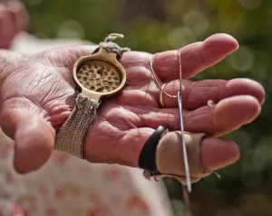 Palm thimble